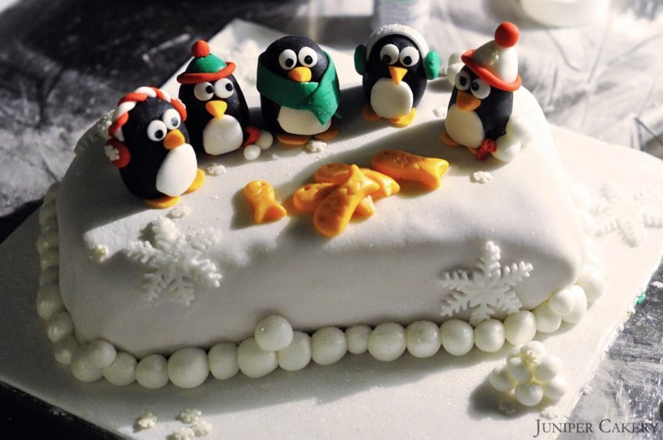 How to make a sugarpaste penguin