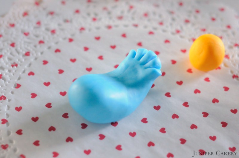 'Tutorial Tuesday' : How to make a sugarpaste/fondant bluebird