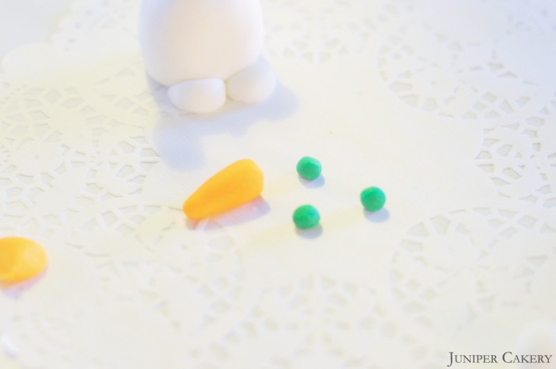 Easter Tutorial Week: How to make a sugarpaste bunny!