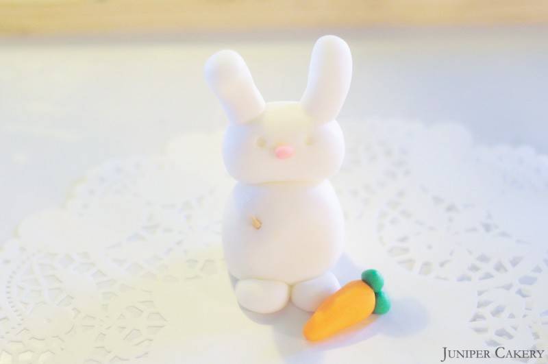 Easter Tutorial Week: How to make a sugarpaste bunny!