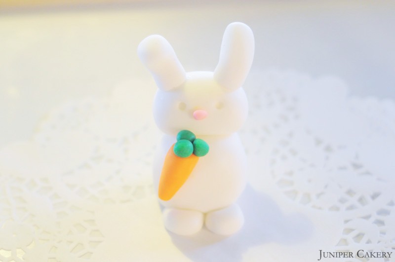 Easter Tutorial Week: How to make a sugarpaste bunny!