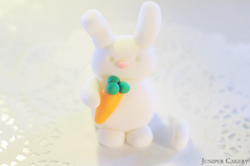 Easter Tutorial Week: How to make a sugarpaste bunny!