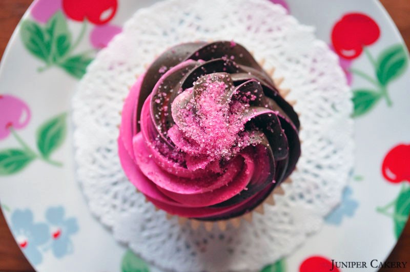 Recipe: Cherry Cola Cupcake