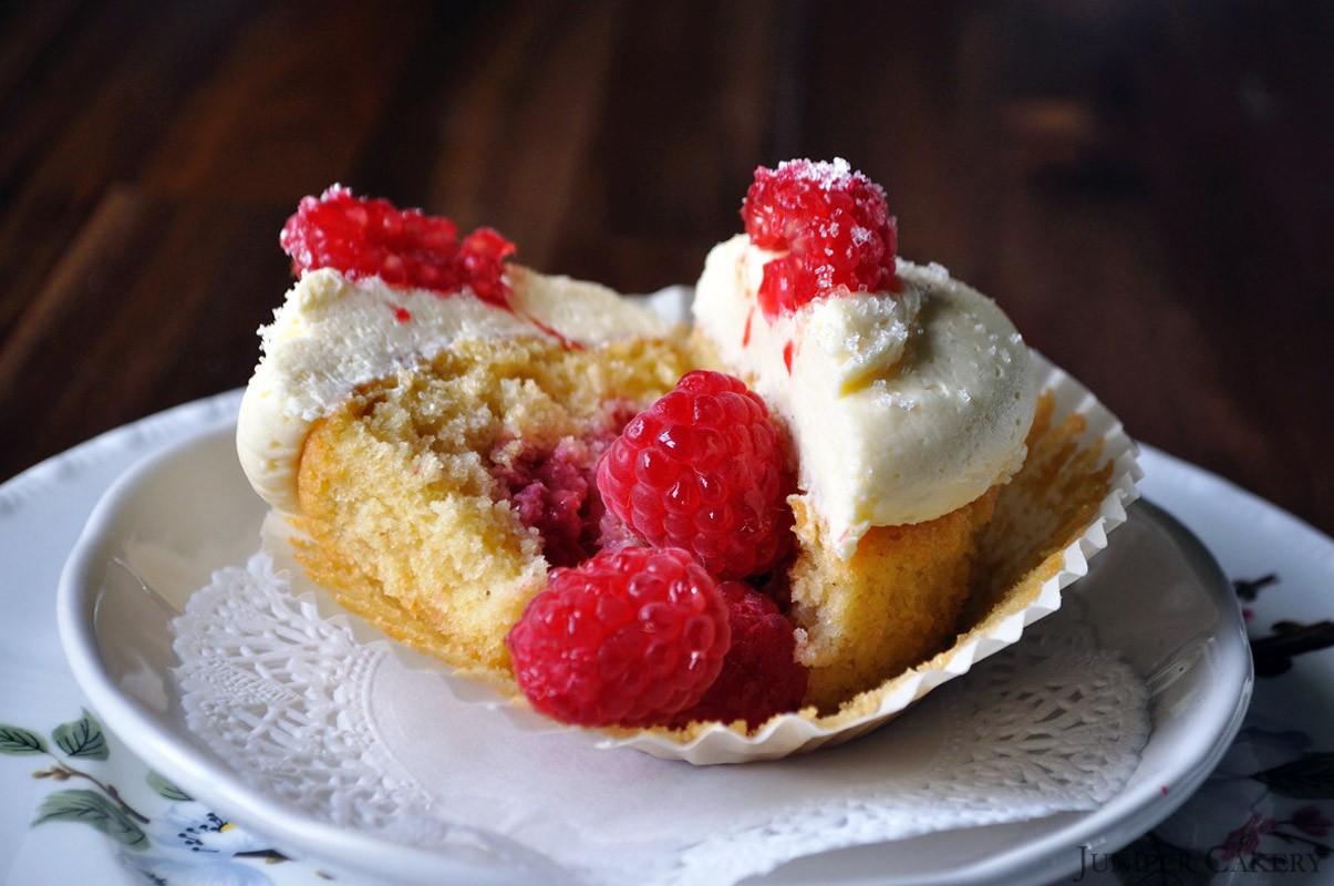 Recipe: Raspberry and Bergamot Cupcakes