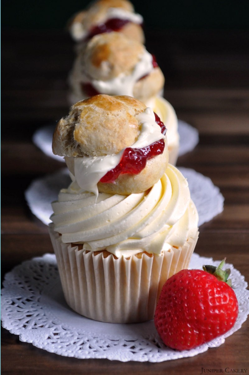 Strawberries & Cream Scone Cupcake