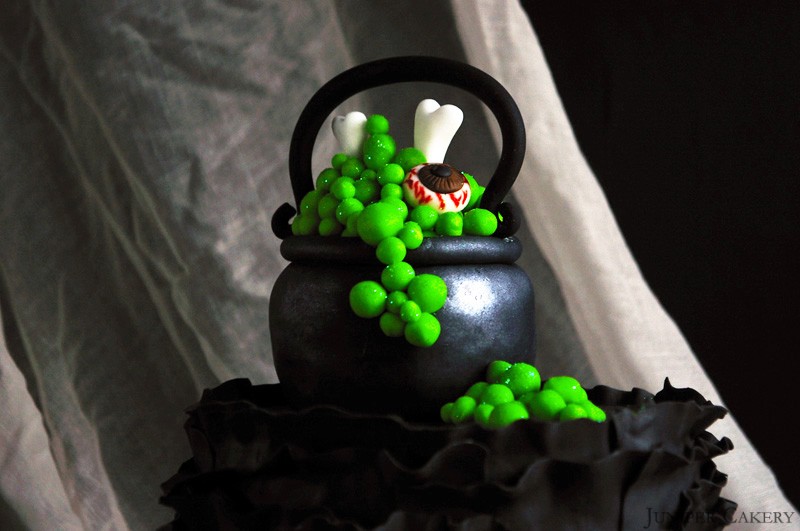 Witches' Cauldron Ruffle Cake