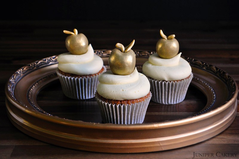 Autumn Golden Apple Strudel Cupcakes