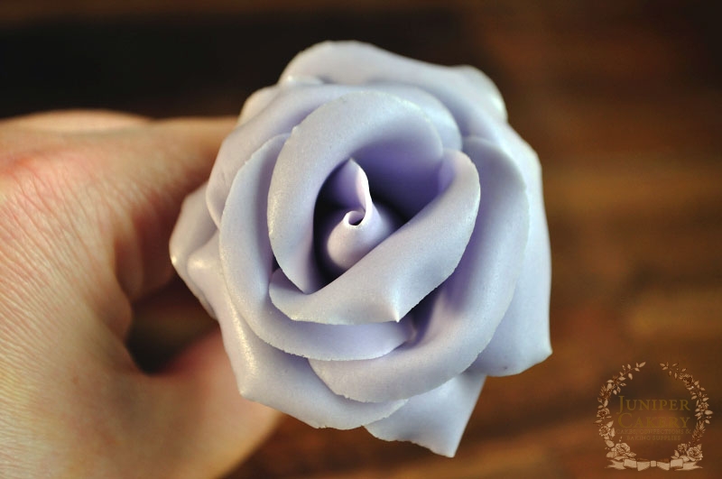 Sugar rose tutorial by Juniper Cakery