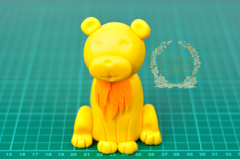 How to make a cute lion topper