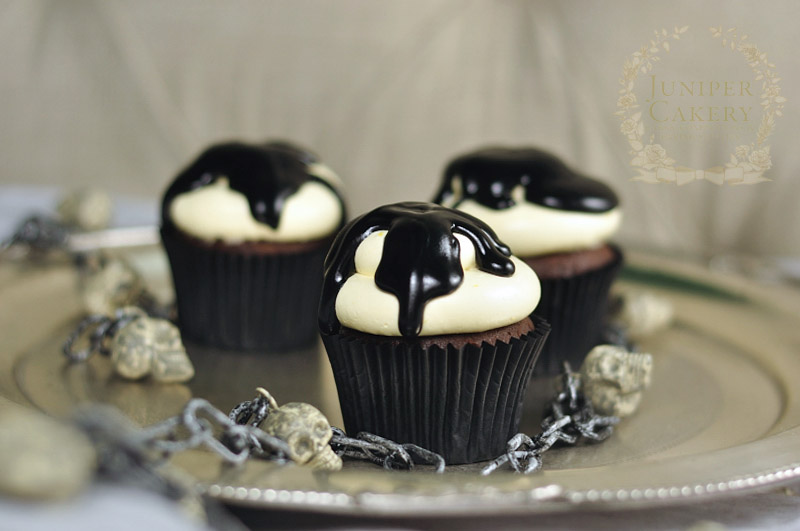 Easy Halloween Cupcake Recipe by Juniper Cakery