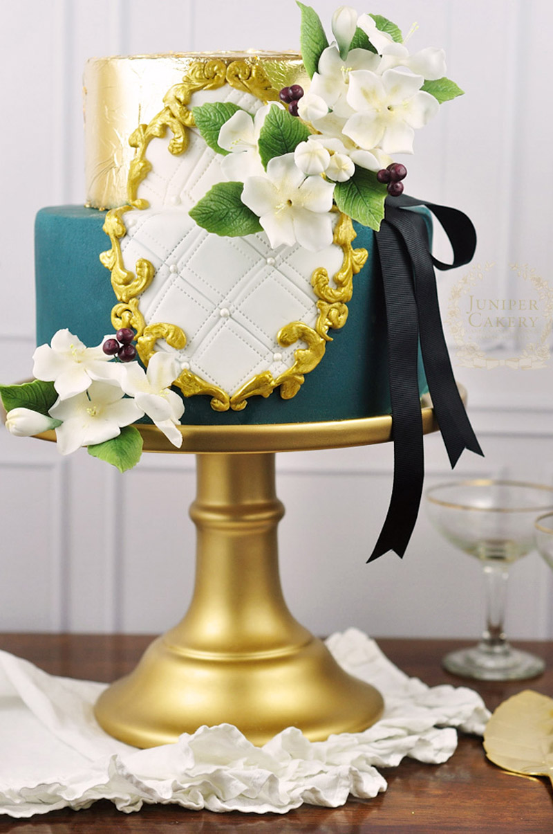 Gold hand painted frame cake by Juniper Cakery