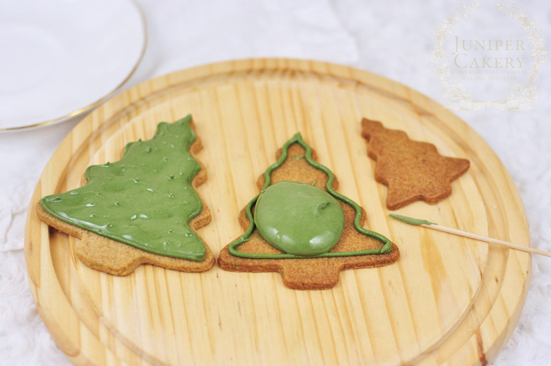 Spiced Christmas tree cookies by Juniper Cakery