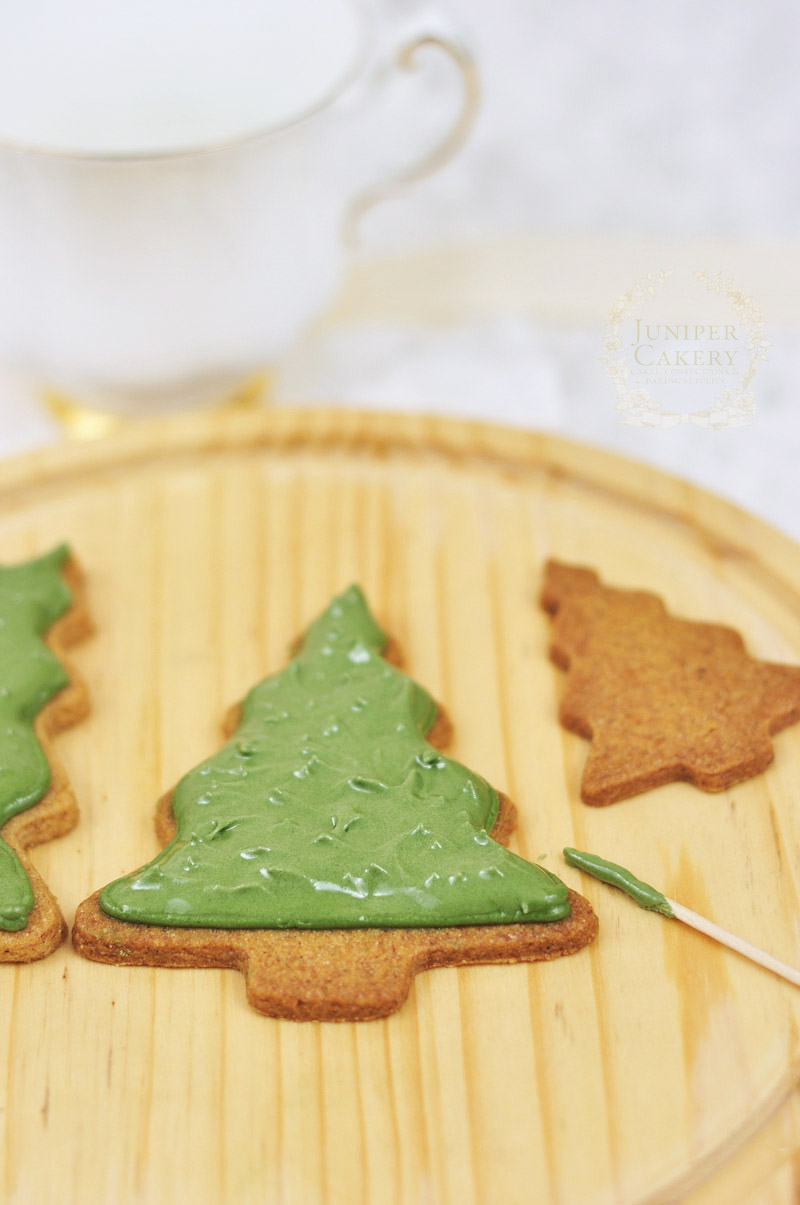 How flood ice cookies by Juniper Cakery