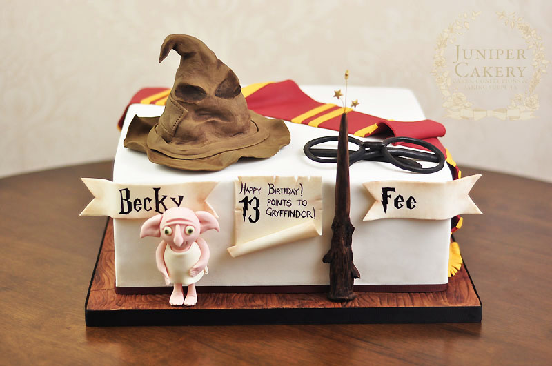 Harry Potter Cake by Juniper Cakery