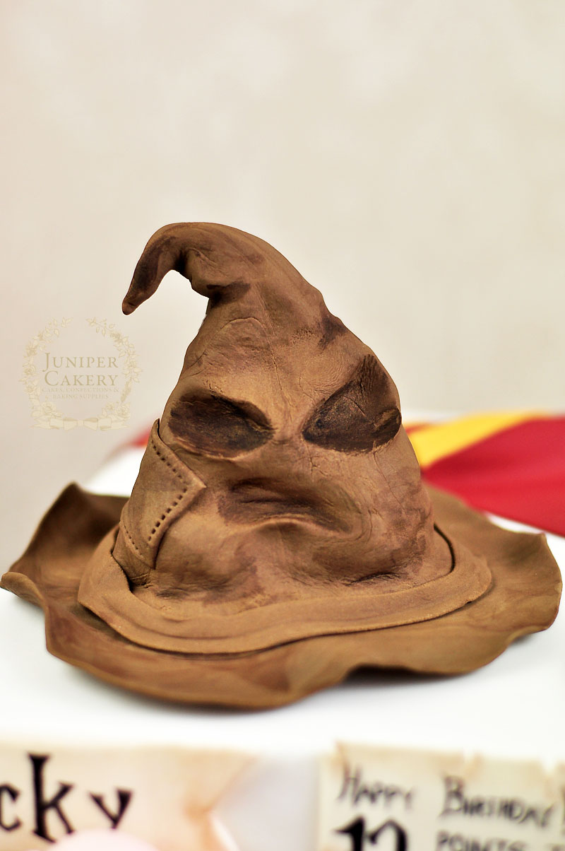 Edible gum paste Harry Potter sorting hat by Juniper Cakery