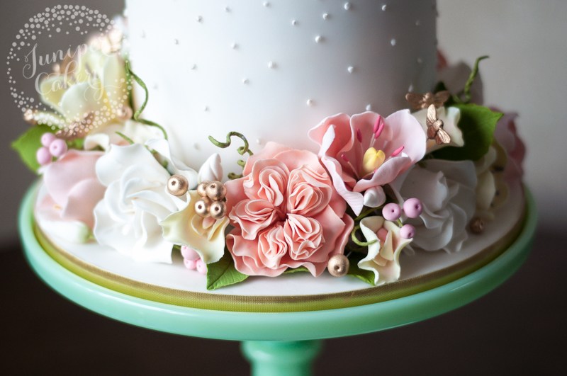 Handmade sugar gardenias, tulips, sweet peas and juliet roses by Juniper Cakery