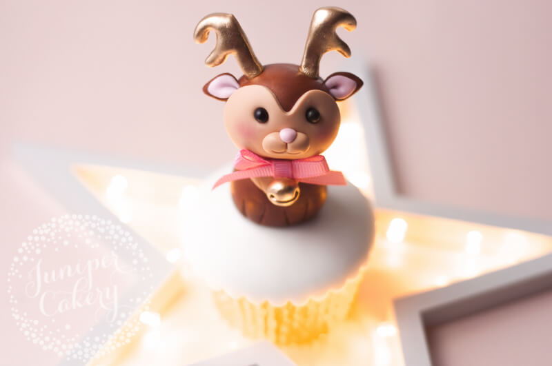 Fondant reindeer tutorial by Juniper Cakery