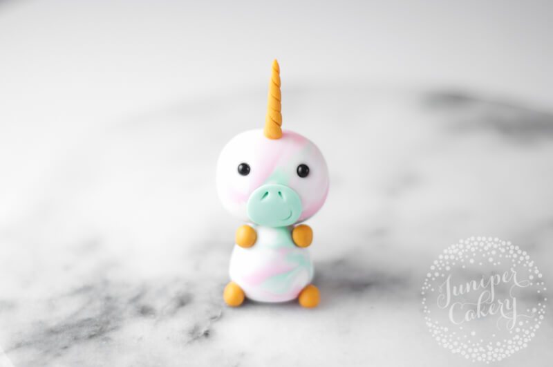 How make a cute sugar paste unicorn by Juniper Cakery