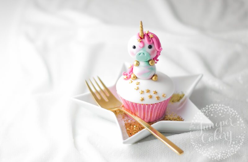 How to make a pretty pastel fondant unicorn cupcake topper by Juniper Cakery