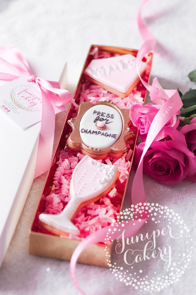 Cute Mother's Day cookies by Juniper Cakery